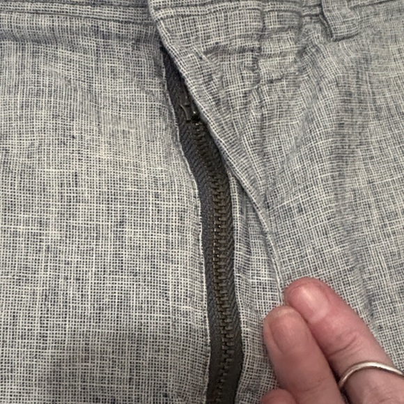 Banana Republic Gray Flat Front Shorts NWOT Linen Cotton Blend 9” inseam - Picture 4 of 8